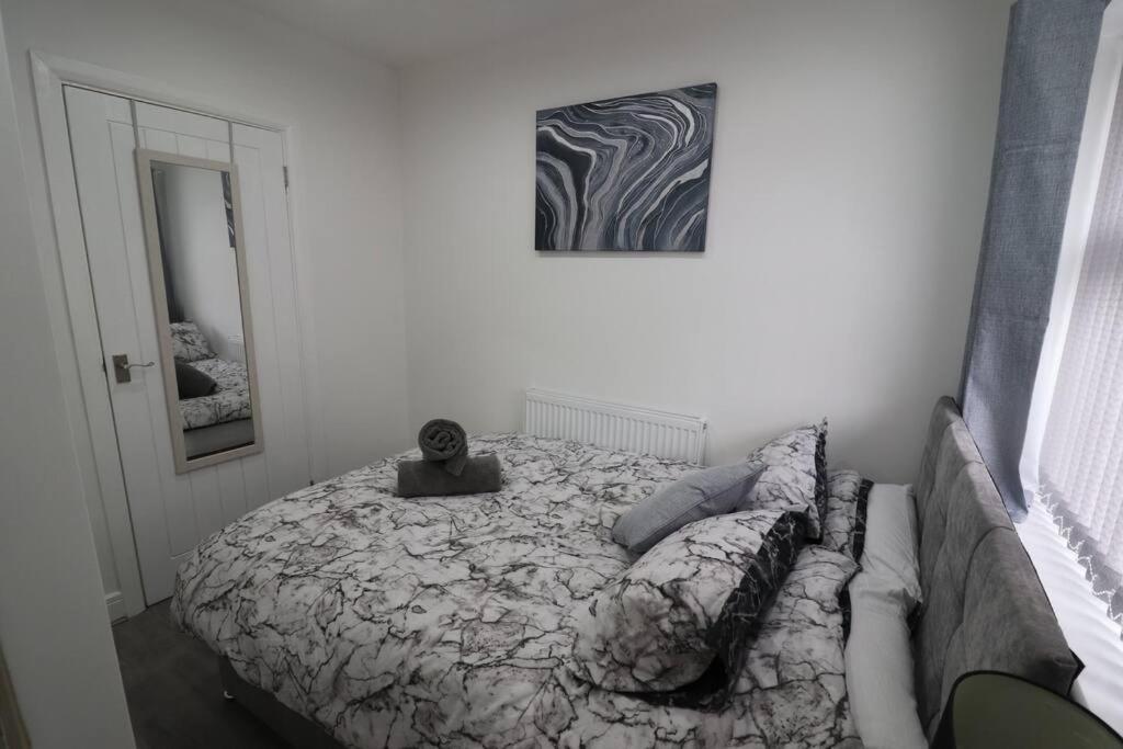 Cosy Two Bedroom First Floor Apartment Birmingham Exteriér fotografie