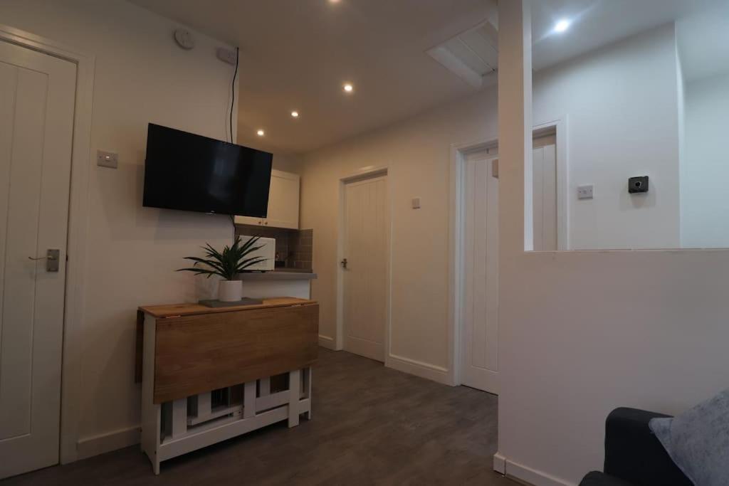 Cosy Two Bedroom First Floor Apartment Birmingham Exteriér fotografie