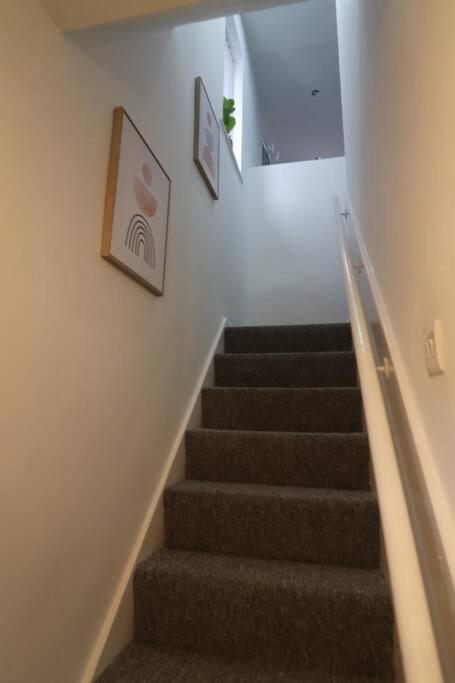 Cosy Two Bedroom First Floor Apartment Birmingham Exteriér fotografie
