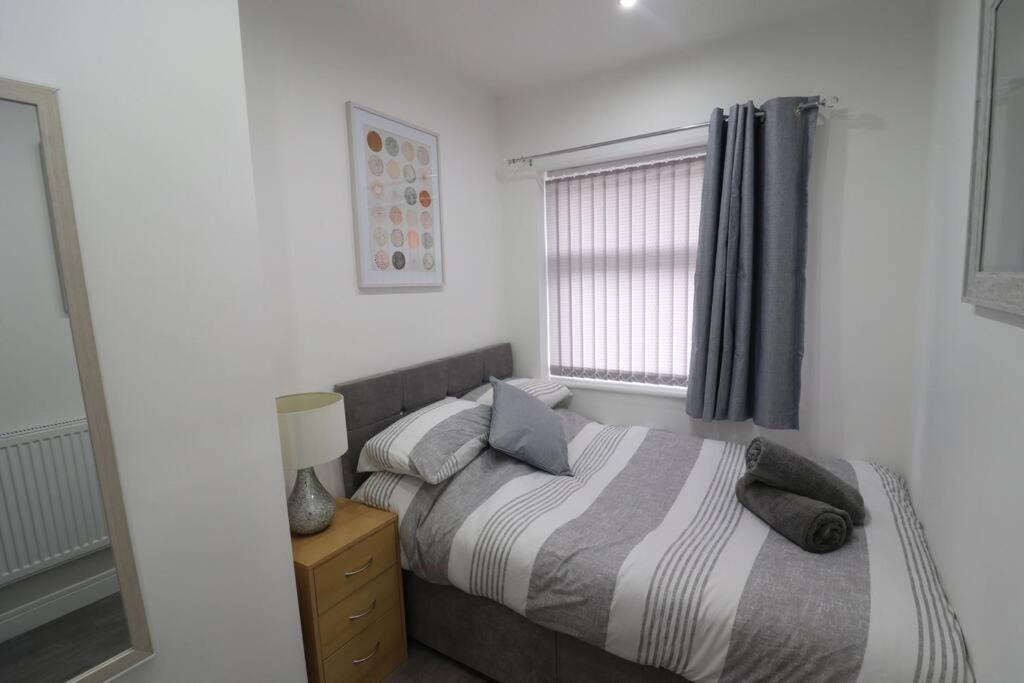 Cosy Two Bedroom First Floor Apartment Birmingham Exteriér fotografie