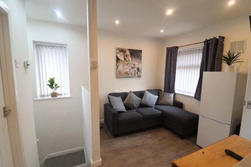 Cosy Two Bedroom First Floor Apartment Birmingham Exteriér fotografie