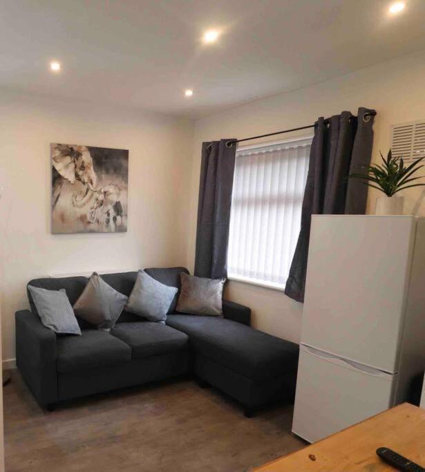 Cosy Two Bedroom First Floor Apartment Birmingham Exteriér fotografie